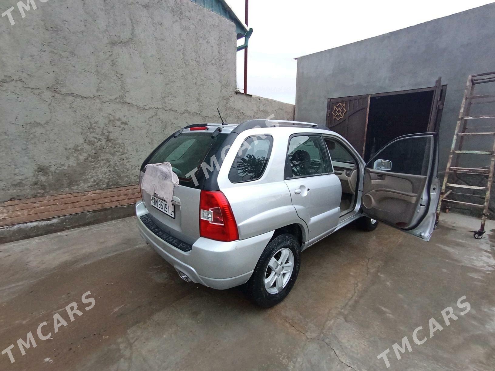 Kia Sportage 2008 - 85 000 TMT - етр. Туркменбаши - img 4