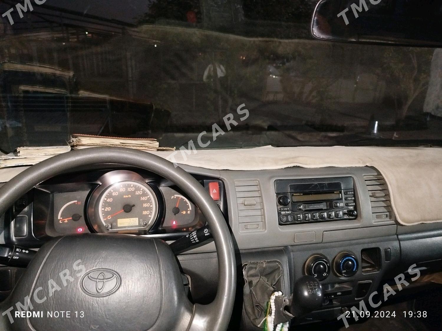 Toyota Hiace 2006 - 200 000 TMT - Ашхабад - img 2