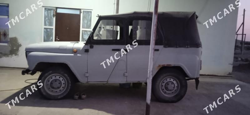 UAZ 469 2004 - 40 000 TMT - Берекет - img 2