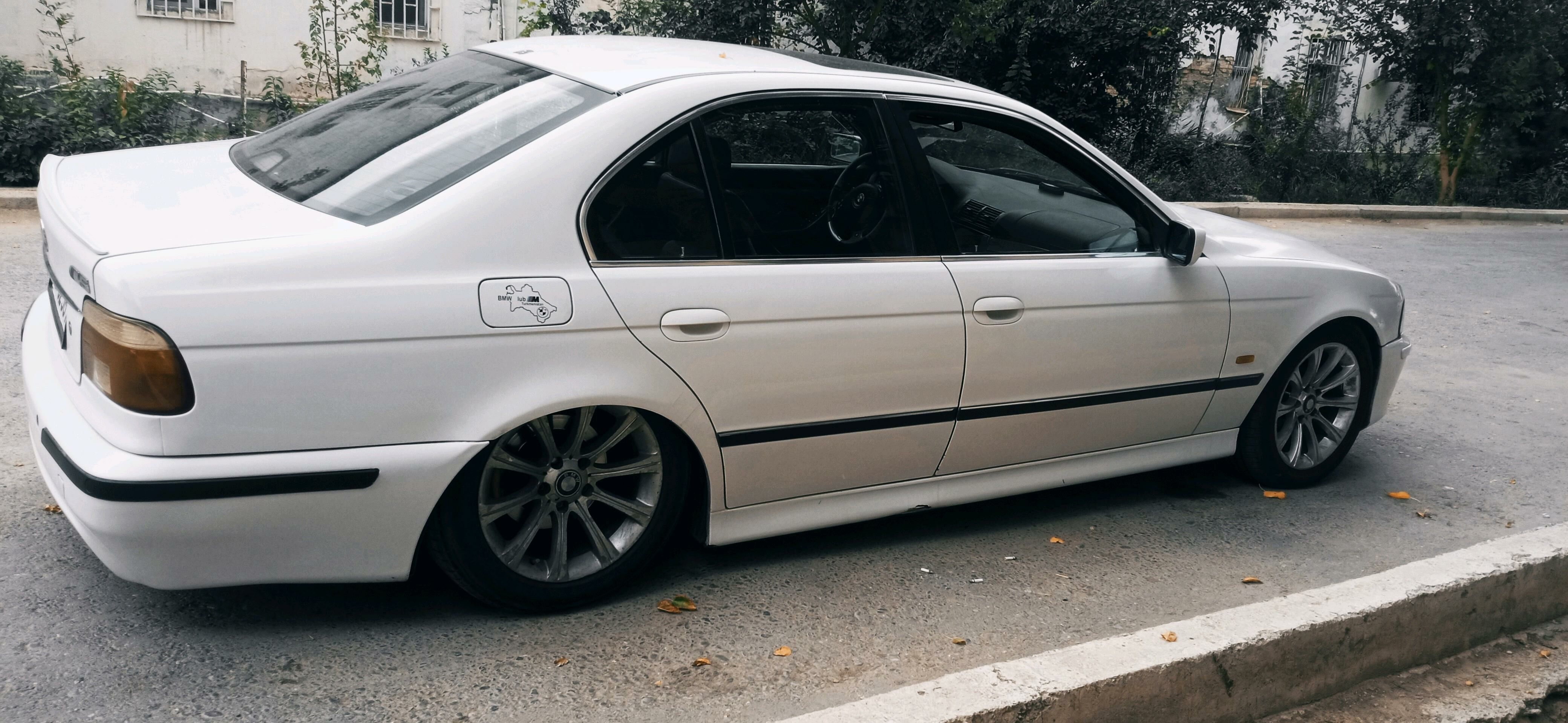 BMW E39 1999 - 110 000 TMT - Aşgabat - img 9