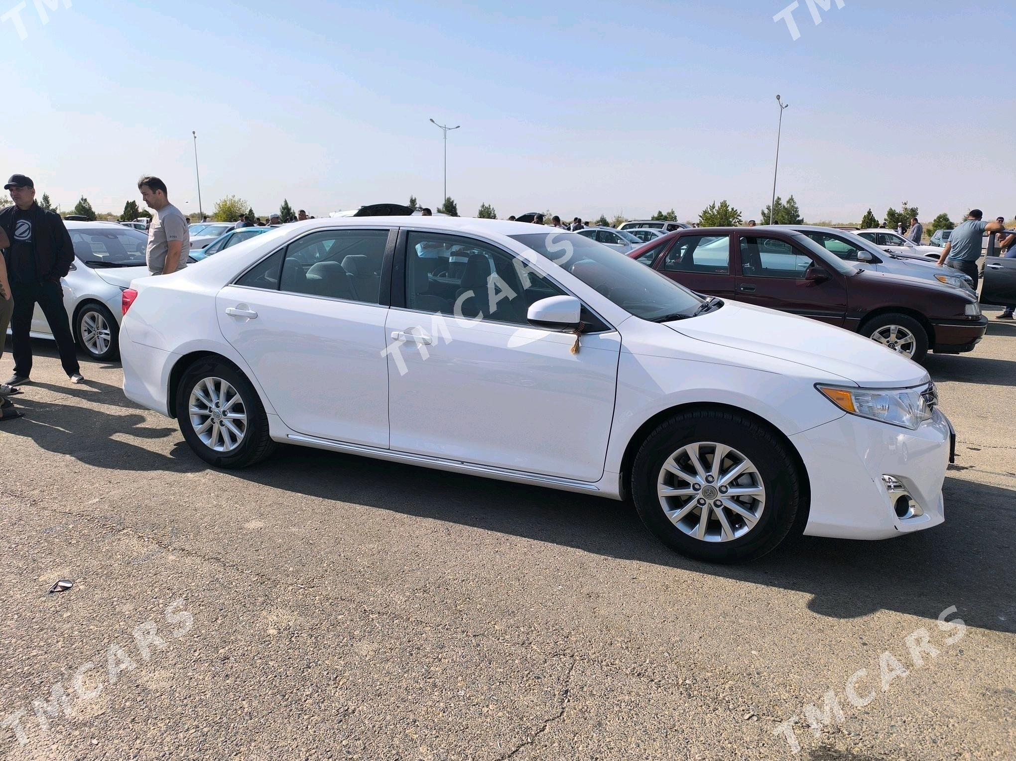 Toyota Camry 2012 - 250 000 TMT - Garabekewül - img 2