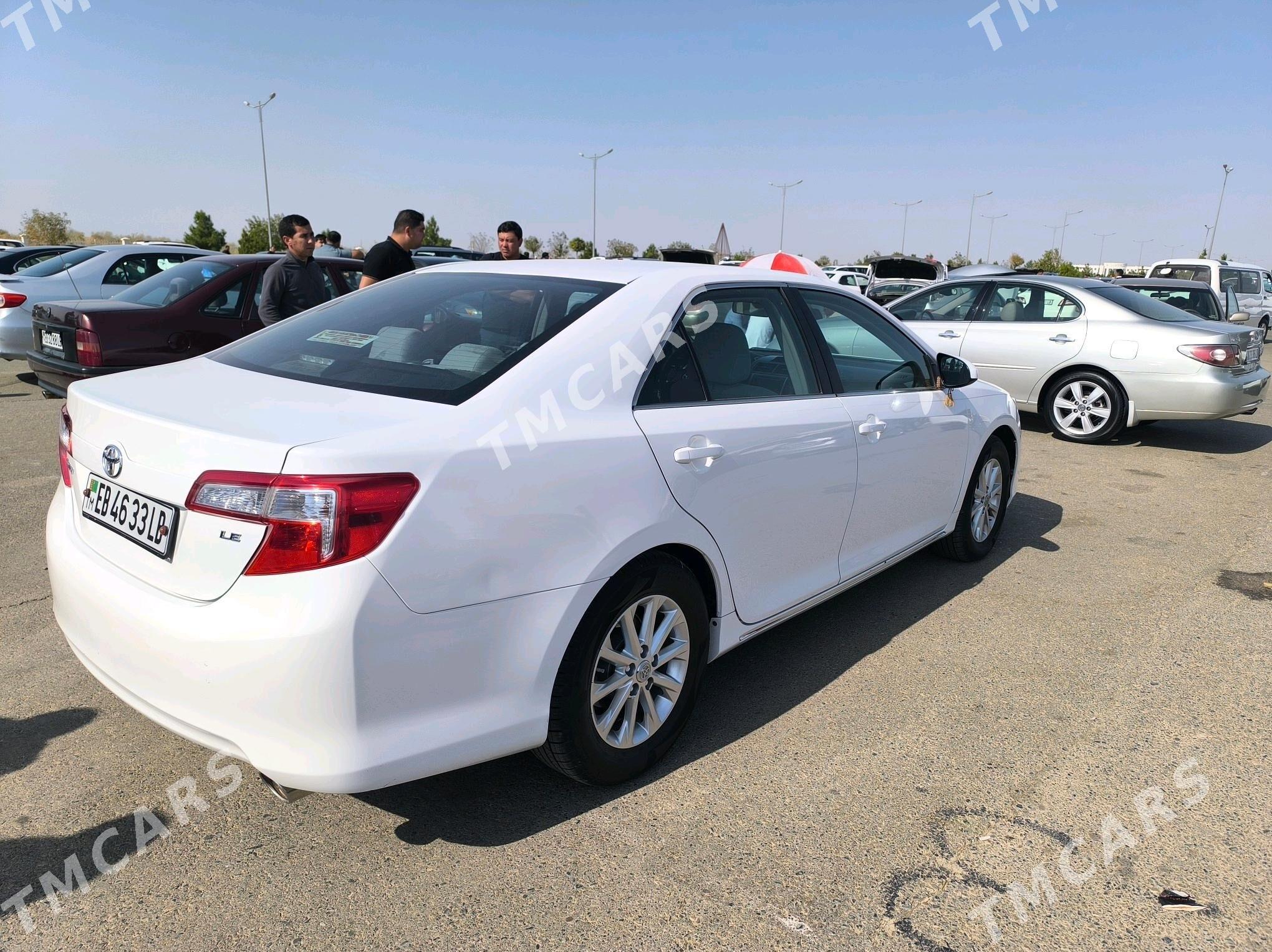 Toyota Camry 2012 - 250 000 TMT - Garabekewül - img 4