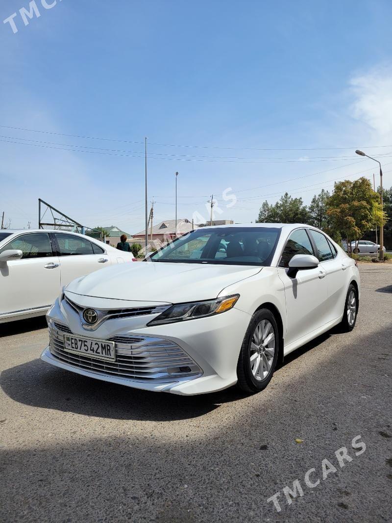 Toyota Camry 2018 - 294 000 TMT - 1 мкр - img 2