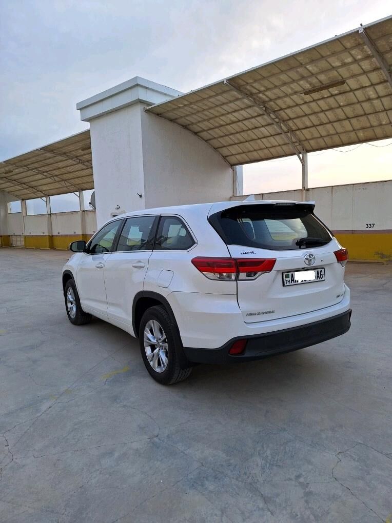 Toyota Highlander 2018 - 495 000 TMT - Aşgabat - img 9