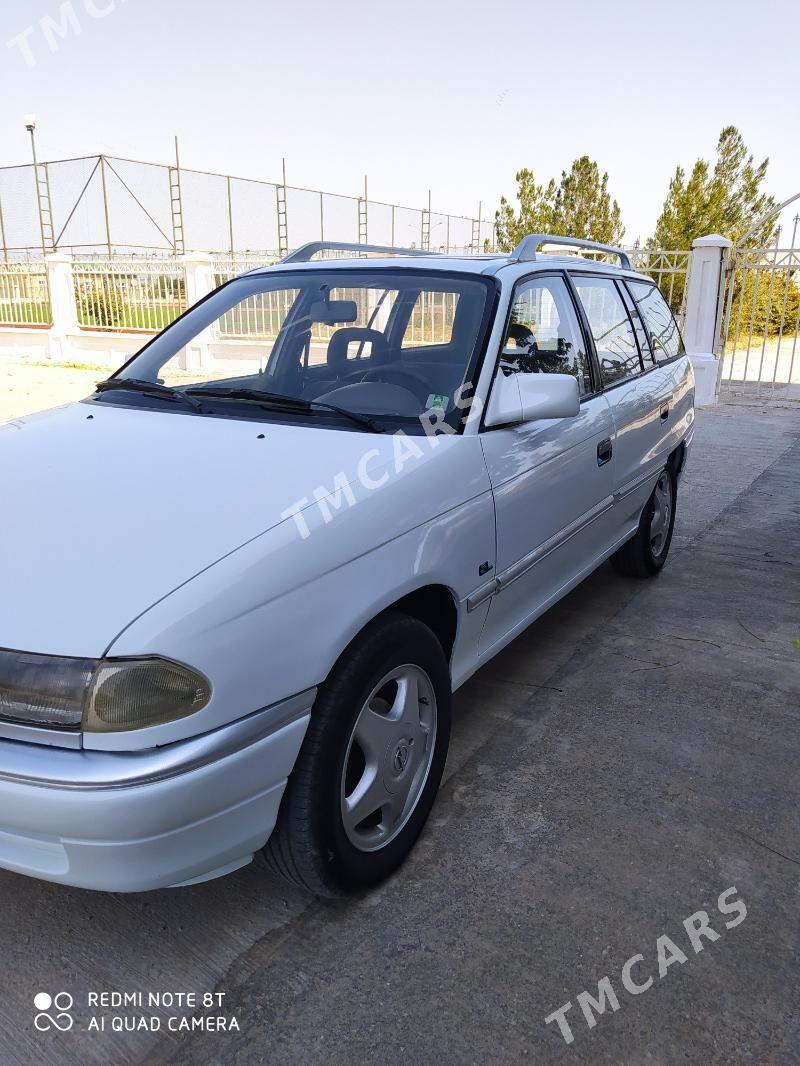 Opel Astra 1992 - 36 000 TMT - Сакар - img 2