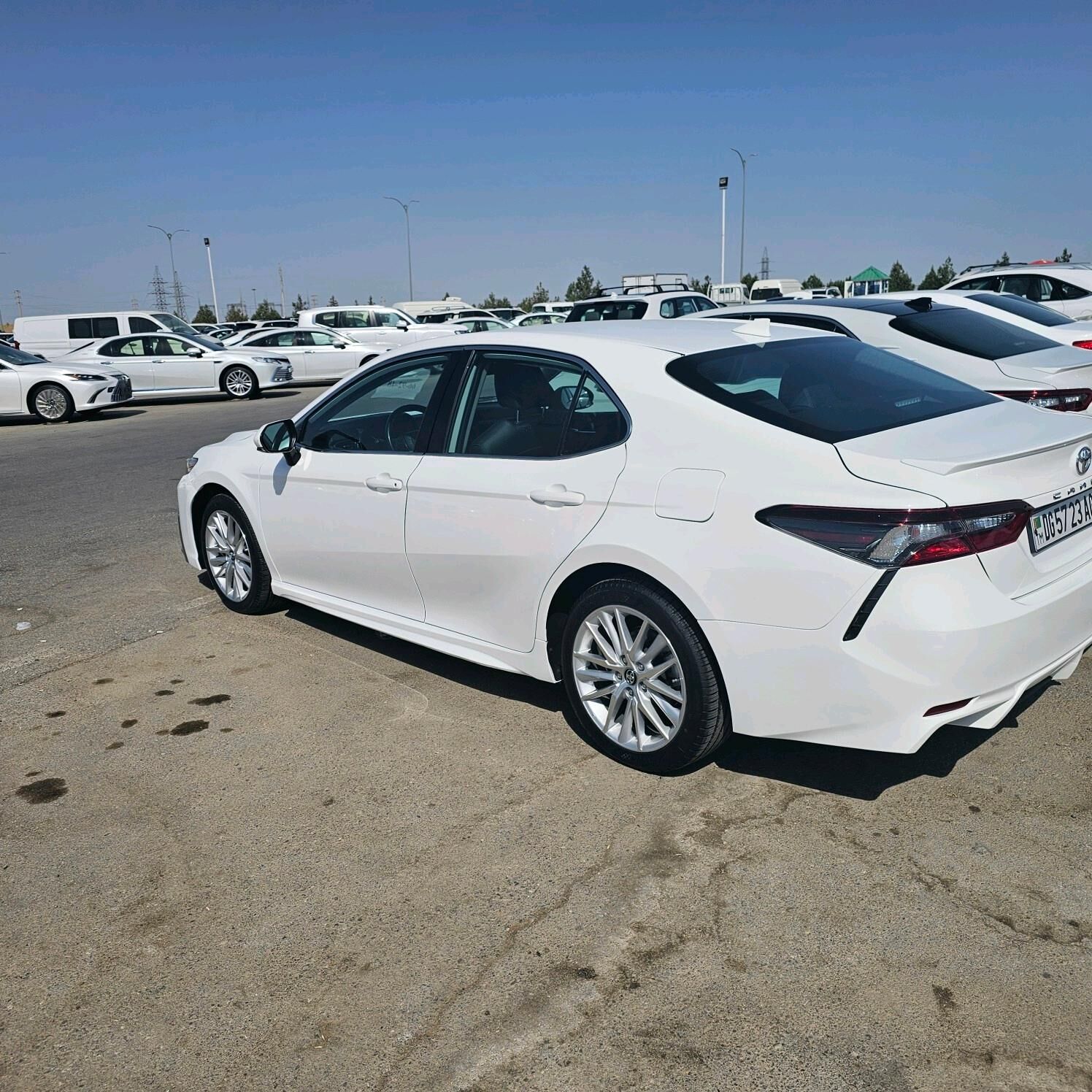 Toyota Camry 2021 - 355 000 TMT - Aşgabat - img 3