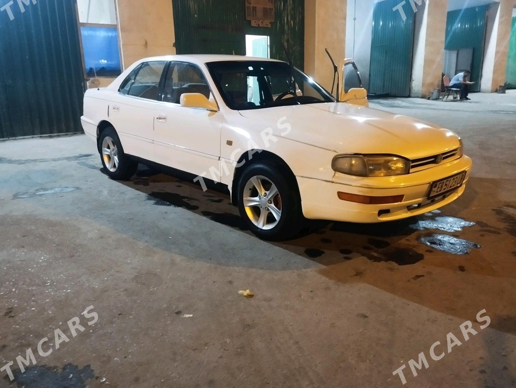 Toyota Camry 1993 - 64 000 TMT - Дянев - img 3