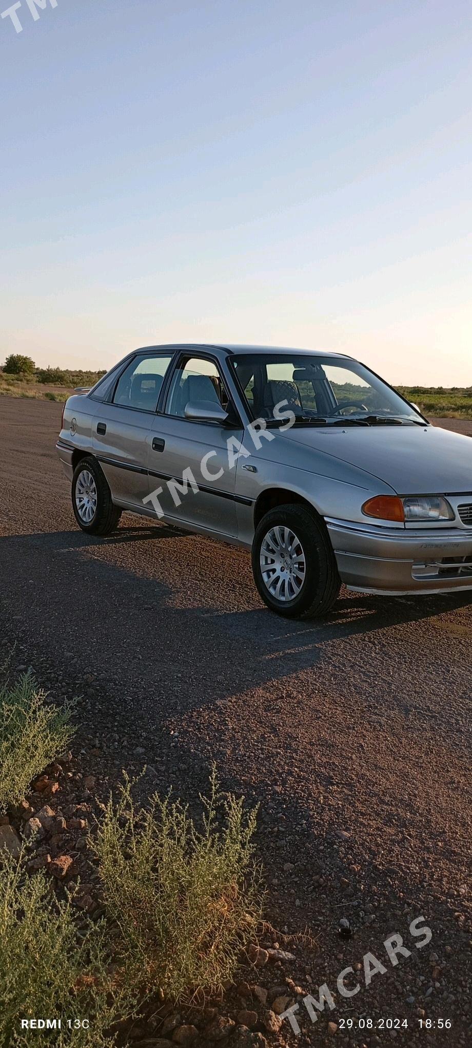 Opel Astra 1995 - 42 000 TMT - Ruhubelent etraby - img 2