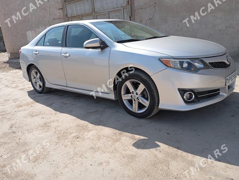 Toyota Camry 2013 - 175 000 TMT - Кёнеургенч - img 2