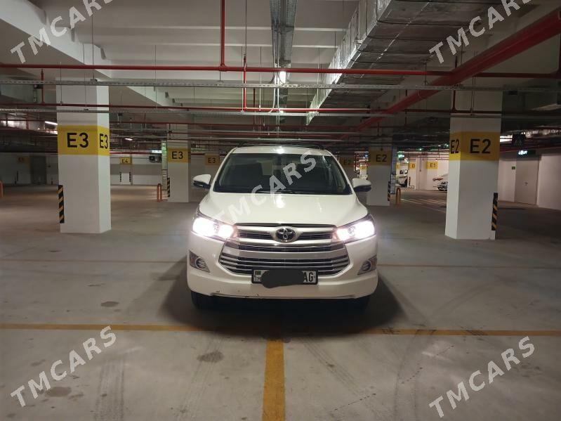 Toyota Innova 2017 - 215 000 TMT - Aşgabat - img 2