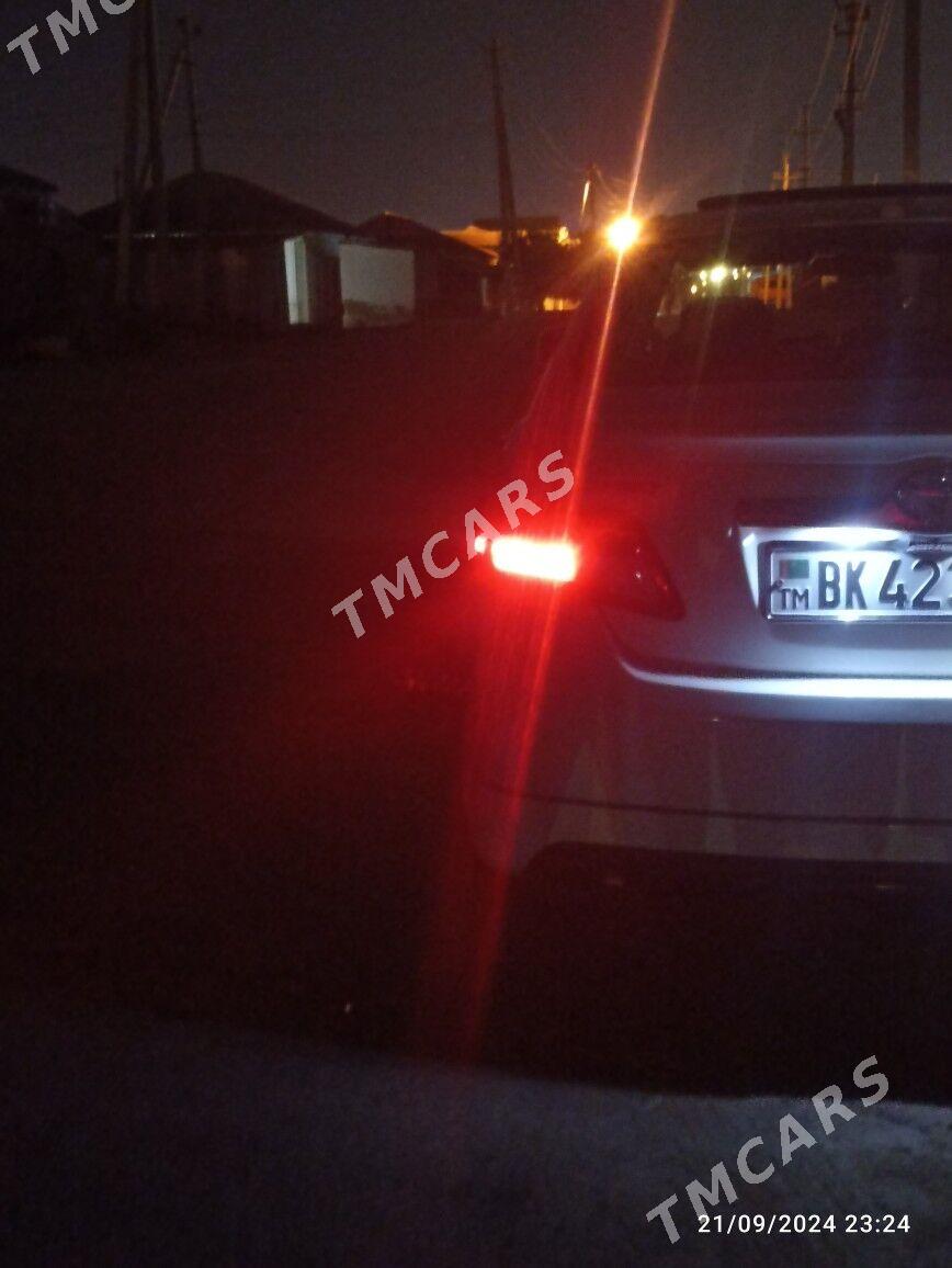 Toyota Camry 2011 - 190 000 TMT - Анев - img 2