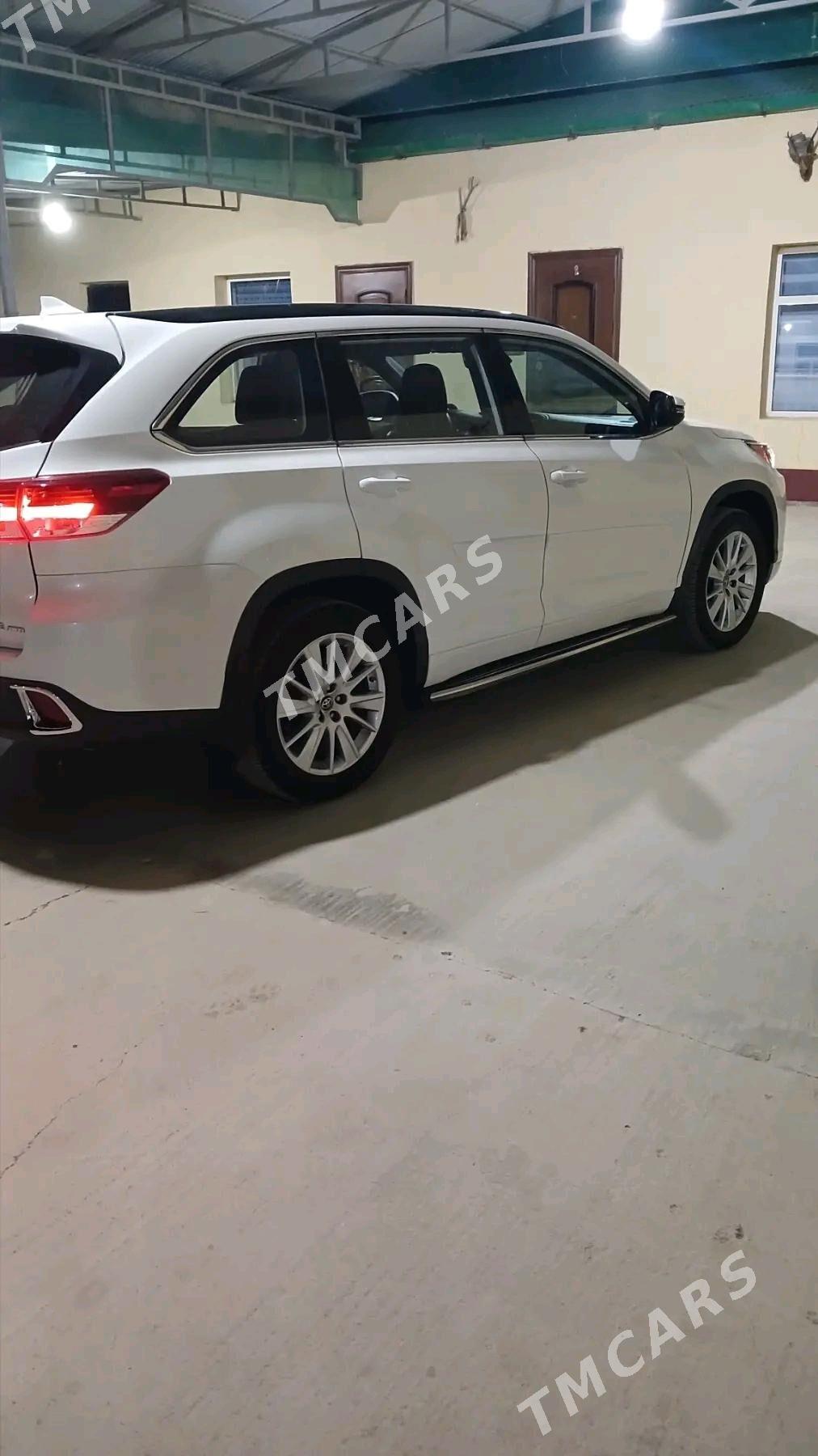 Toyota Highlander 2019 - 410 000 TMT - Änew - img 5