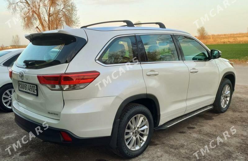 Toyota Highlander 2017 - 460 000 TMT - Дашогуз - img 2