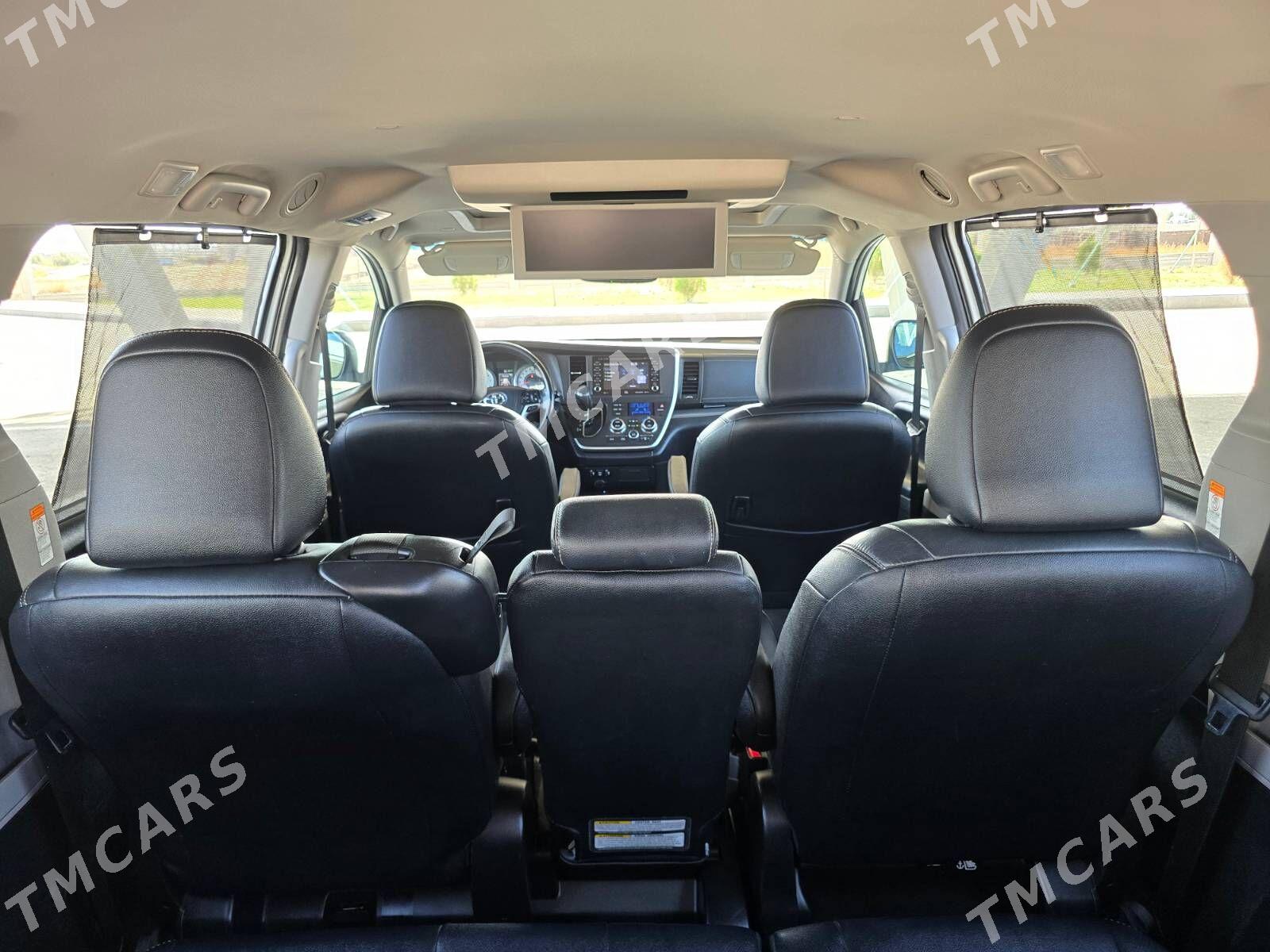 Toyota Sienna 2019 - 375 000 TMT - Мары - img 7