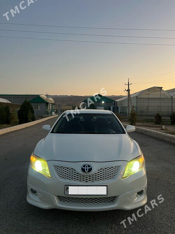 Toyota Camry 2011 - 210 000 TMT - Ак-Бугдайский этрап - img 3