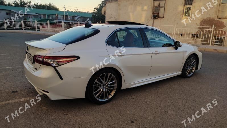 Toyota Camry 2018 - 400 000 TMT - Aşgabat - img 7