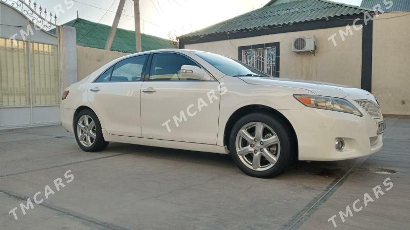 Toyota Camry 2010 - 130 000 TMT - Чоганлы - img 2