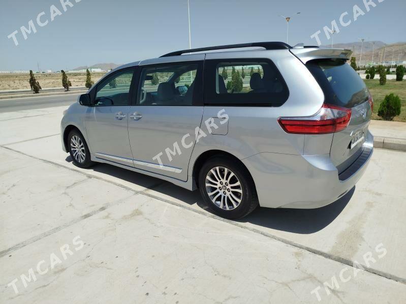 Toyota Sienna 2020 - 400 000 TMT - Балканабат - img 3