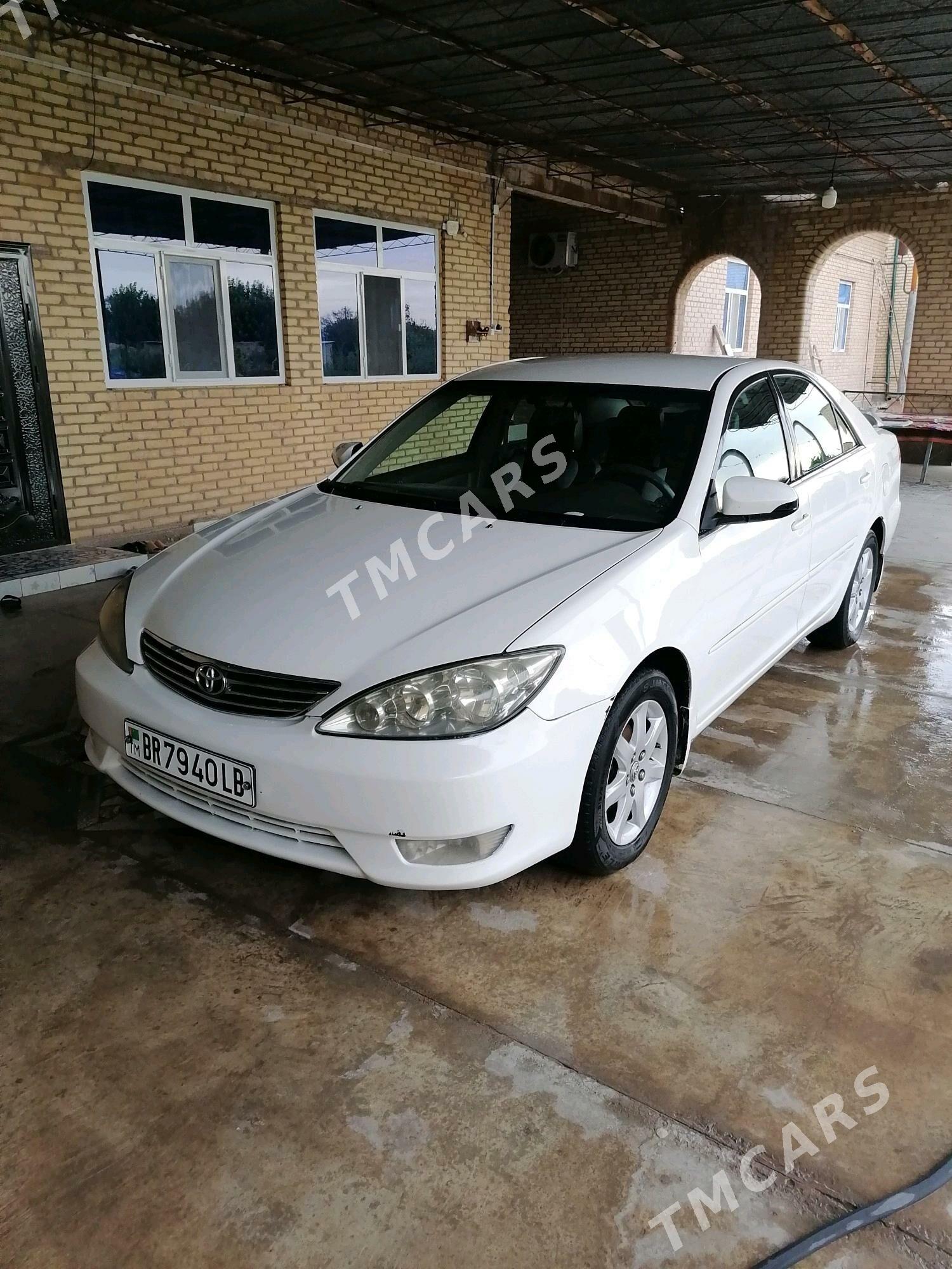 Toyota Camry 2003 - 120 000 TMT - Дянев - img 4