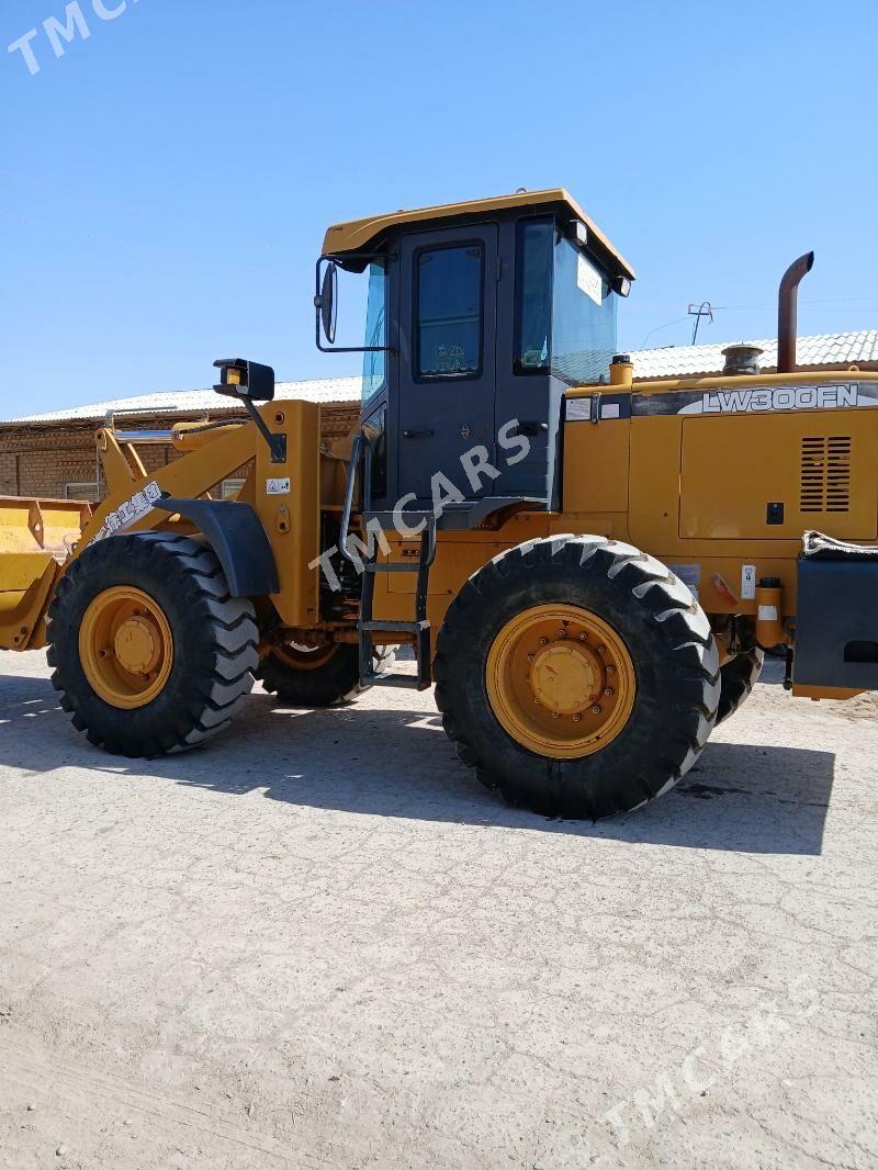 XCMG LW300F 2014 - 500 000 TMT - Сакар - img 2