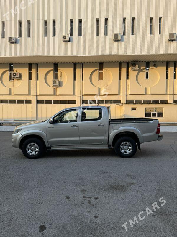 Toyota Hilux 2014 - 355 000 TMT - Ашхабад - img 5