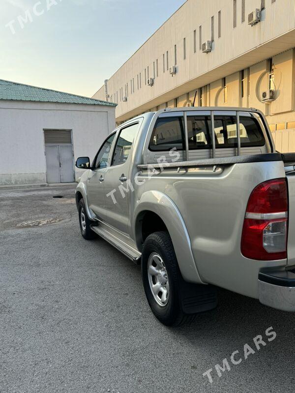 Toyota Hilux 2014 - 355 000 TMT - Ашхабад - img 6