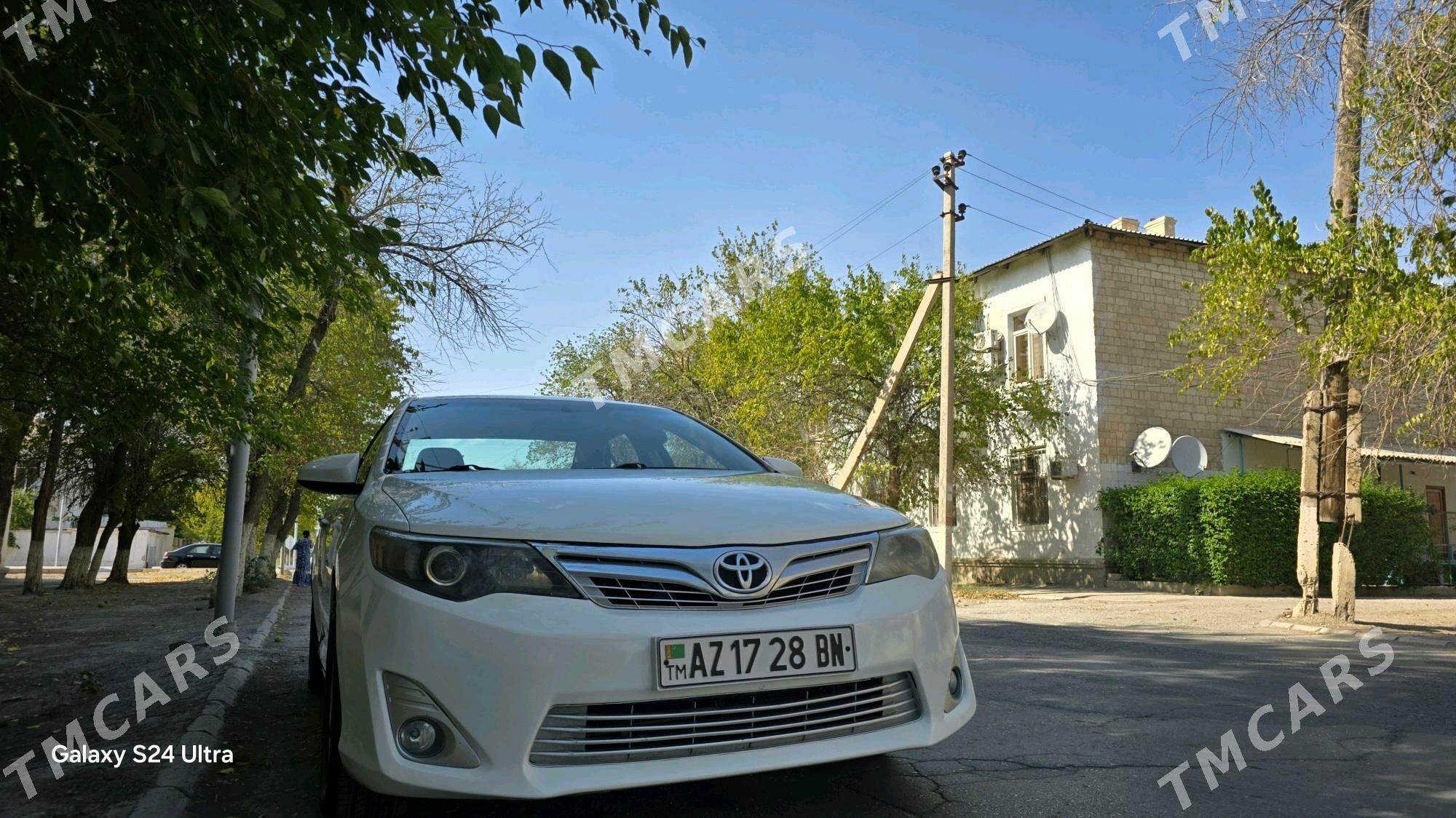 Toyota Camry 2014 - 200 000 TMT - Балканабат - img 10