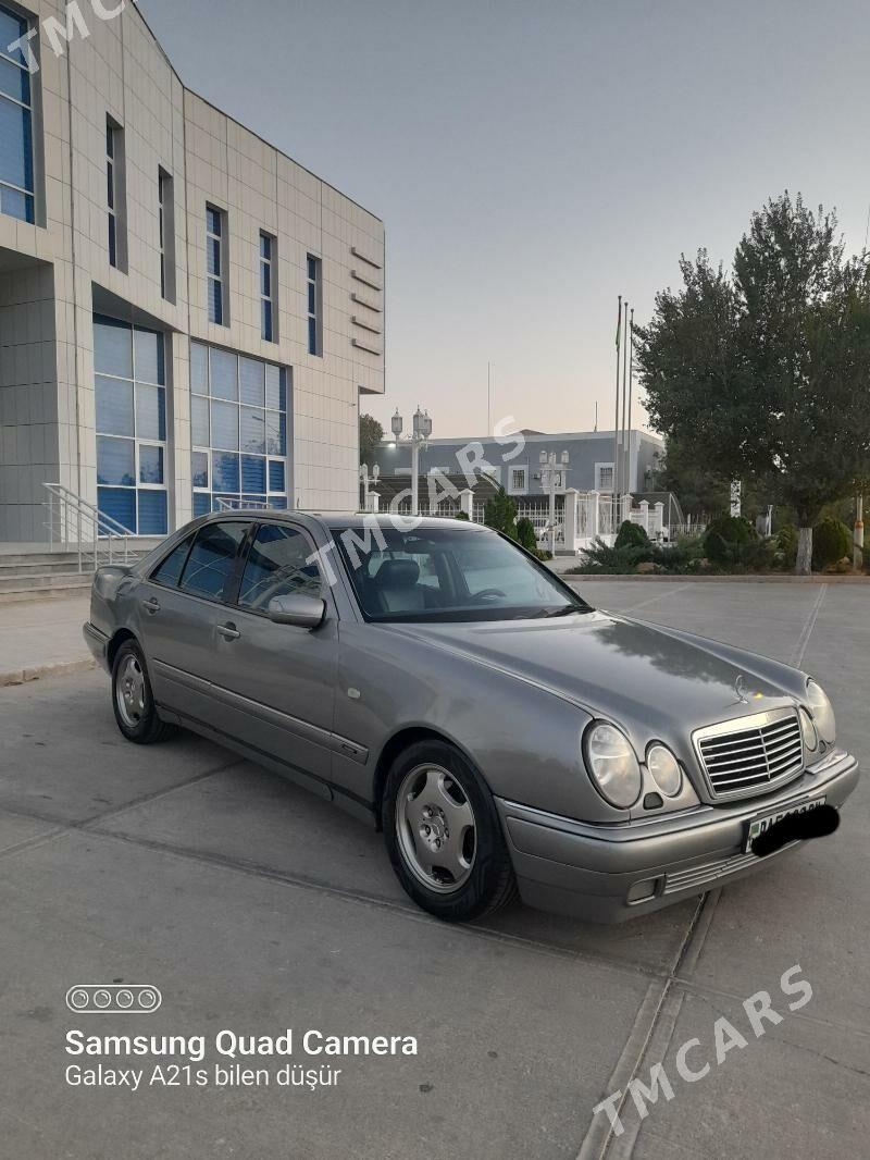 Mercedes-Benz E320 1999 - 85 000 TMT - Balkanabat - img 2