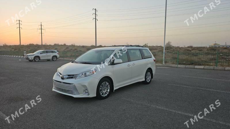 Toyota Sienna 2020 - 605 000 TMT - Ашхабад - img 2