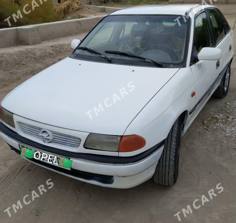 Opel Astra 1994 - 28 000 TMT - Gubadag - img 2