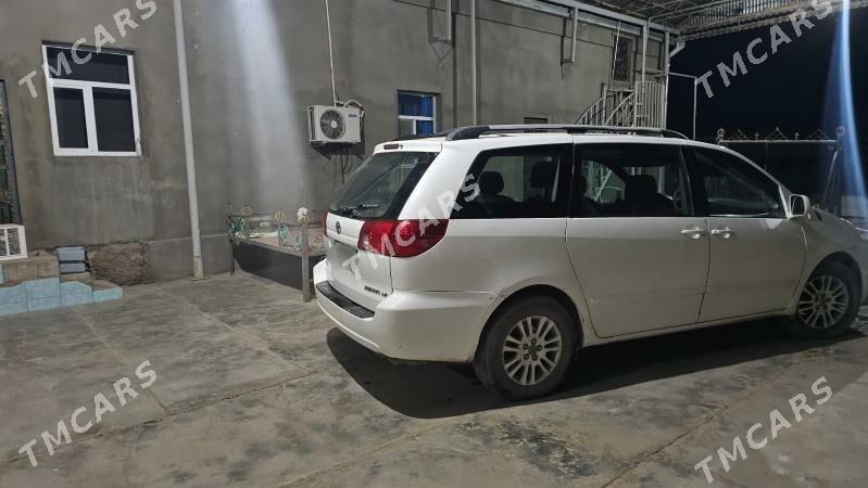 Toyota Sienna 2008 - 200 000 TMT - Байрамали - img 4