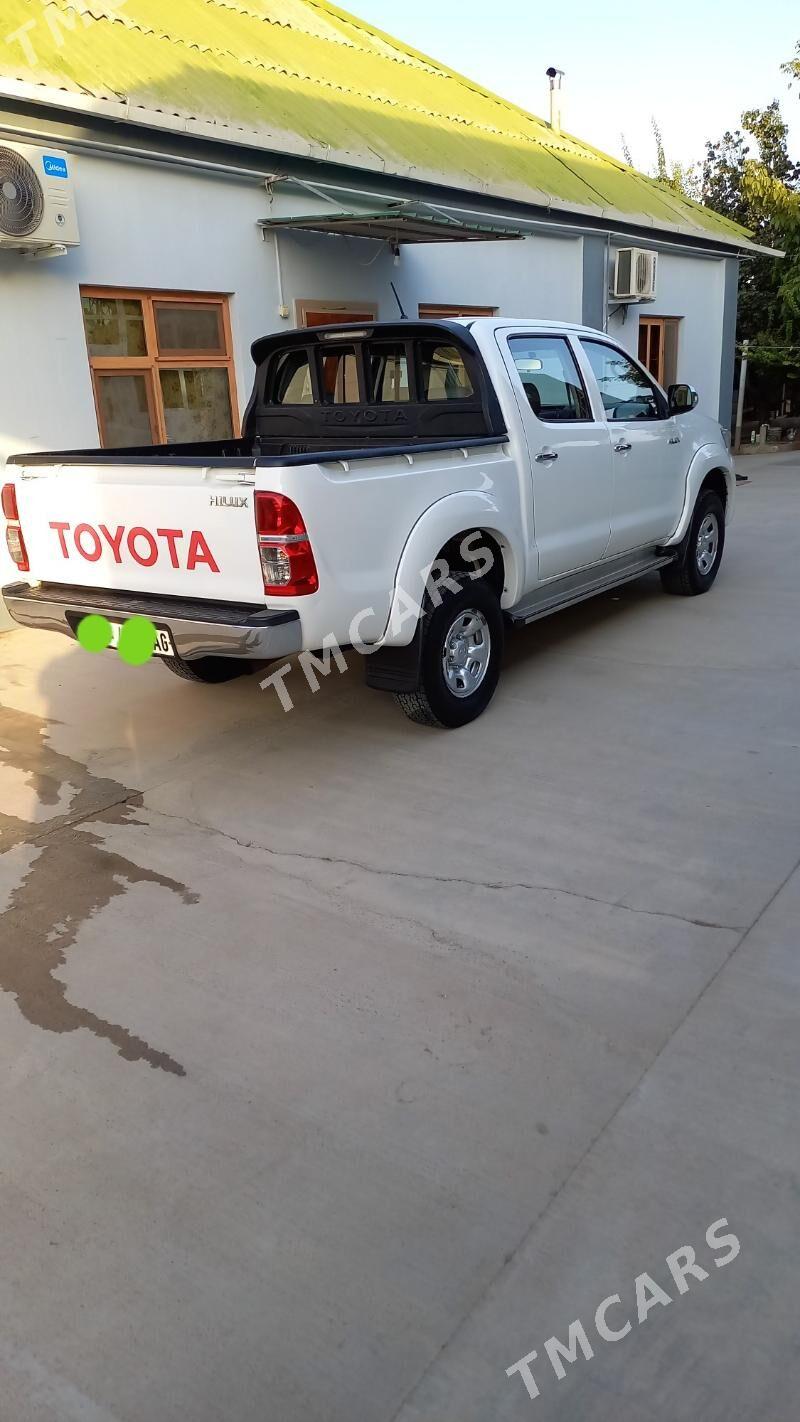 Toyota Hilux 2014 - 280 000 TMT - Bagyr - img 4