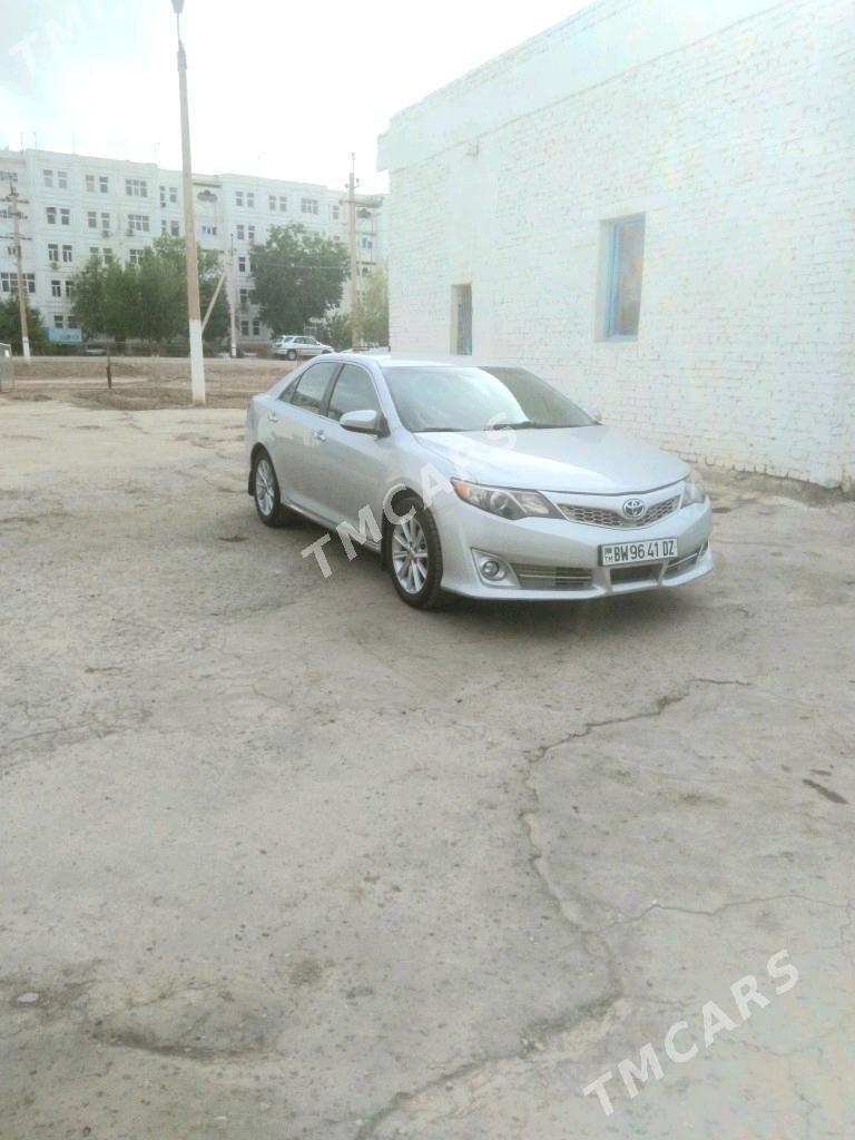 Toyota Camry 2013 - 210 000 TMT - Дашогуз - img 3