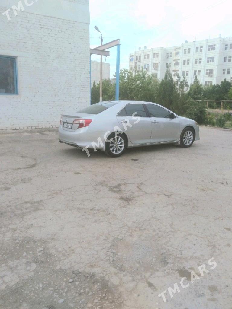 Toyota Camry 2013 - 210 000 TMT - Дашогуз - img 2