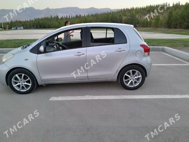 Toyota Yaris 2009 - 96 000 TMT - Кëши - img 3