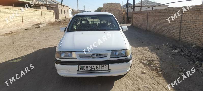 Opel Vectra 1990 - 35 000 TMT - Мургап - img 3