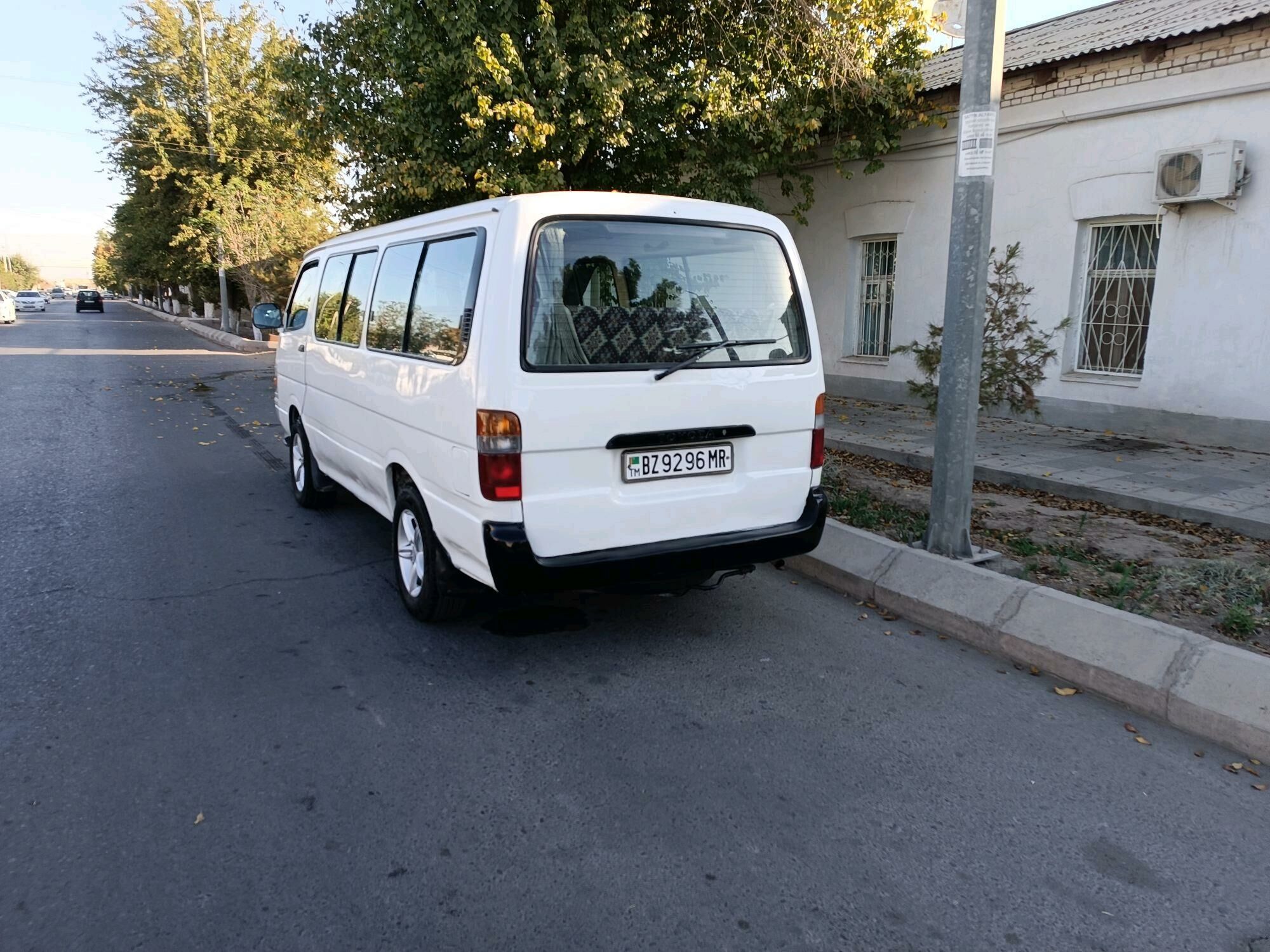 Toyota Hiace 2003 - 110 000 TMT - Туркменгала - img 8