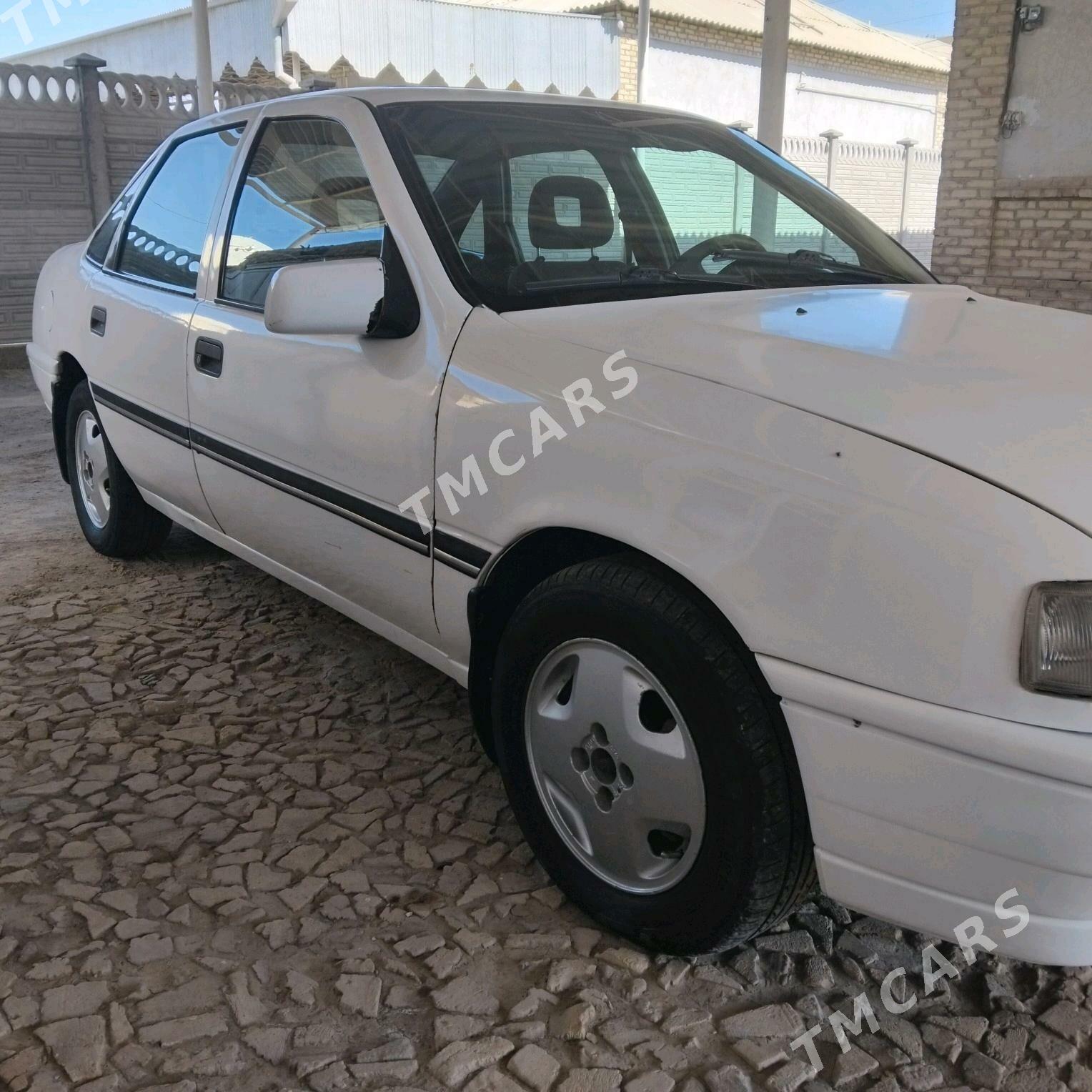 Opel Vectra 1991 - 30 000 TMT - Мары - img 4