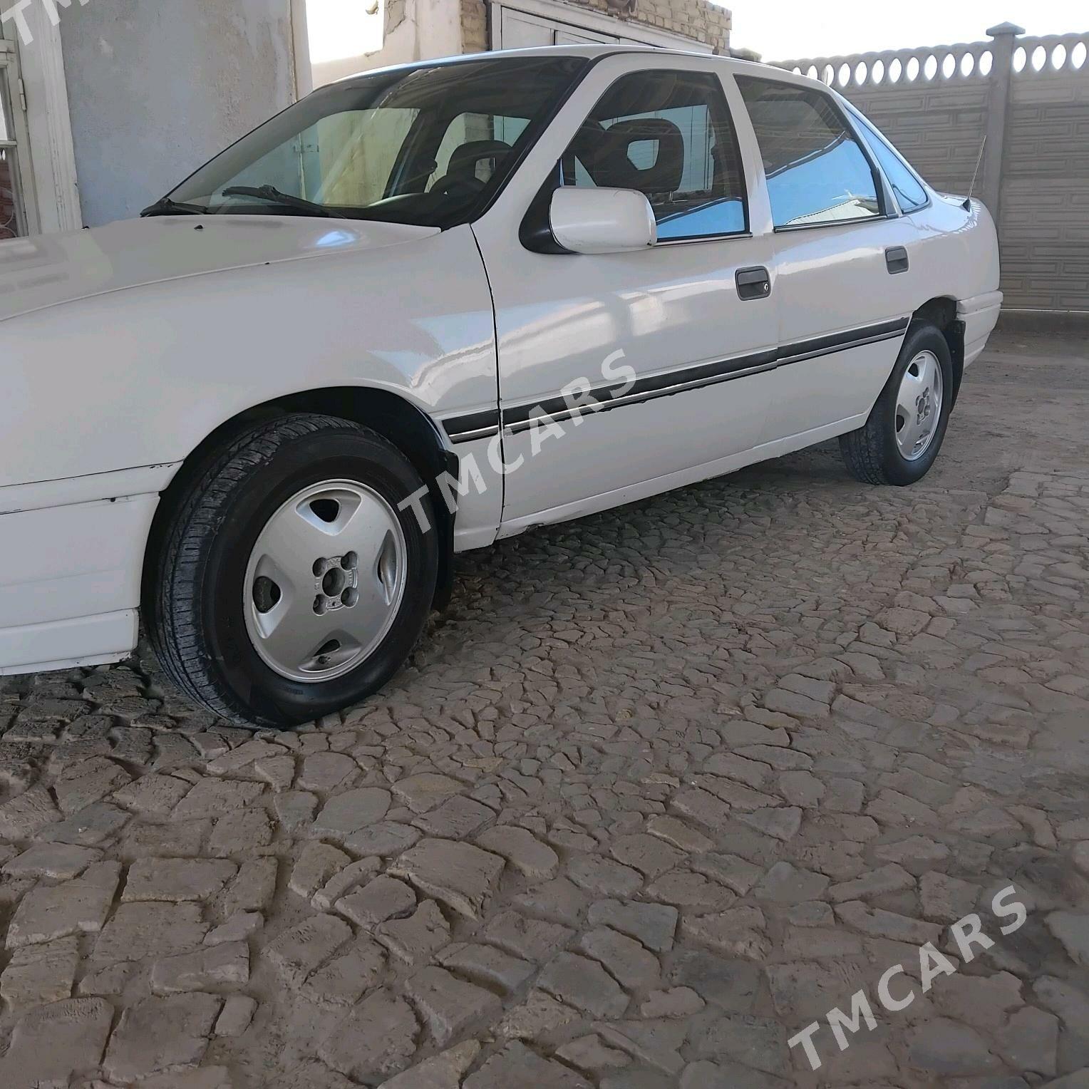 Opel Vectra 1991 - 30 000 TMT - Мары - img 2