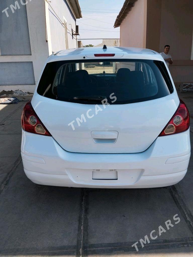 Nissan Versa 2010 - 70 000 TMT - Сакарчага - img 2