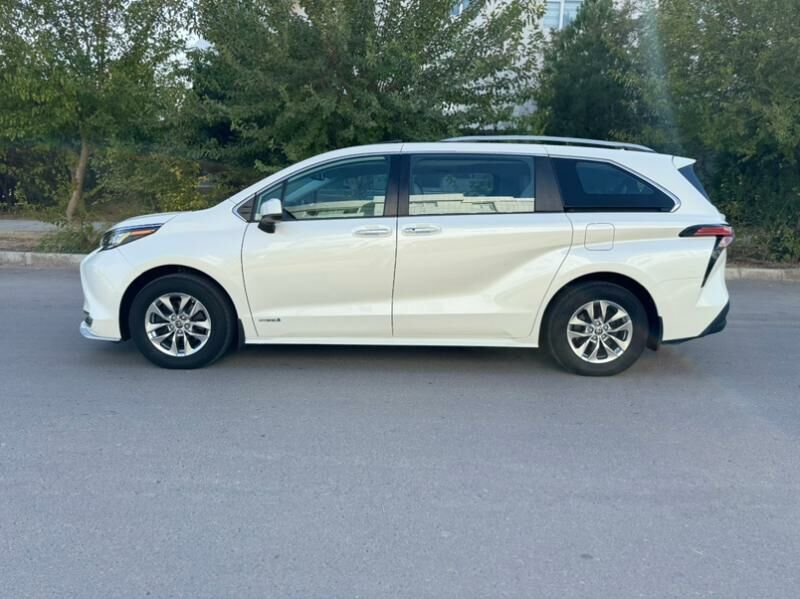 Toyota Sienna 2021 - 529 000 TMT - Ашхабад - img 3