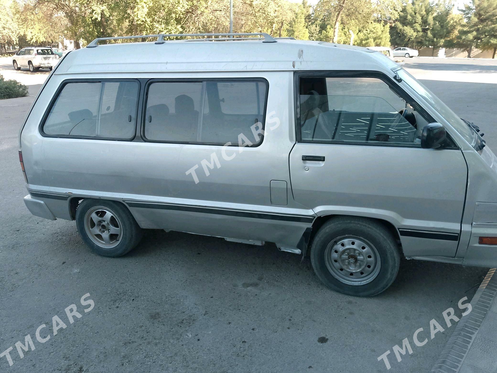 Toyota Town Ace 1987 - 18 000 TMT - Мургап - img 4