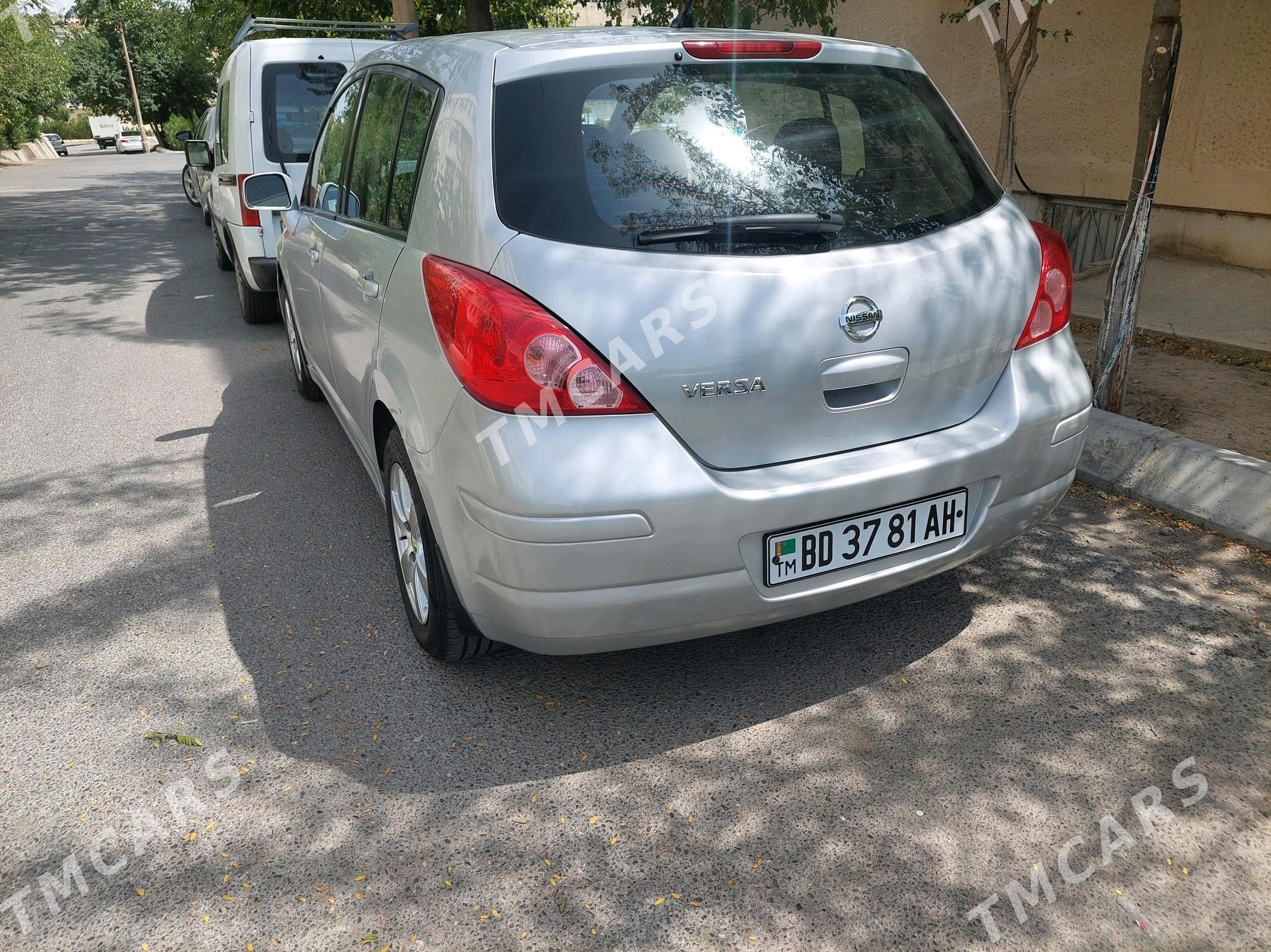 Nissan Versa 2011 - 110 000 TMT - Анев - img 5