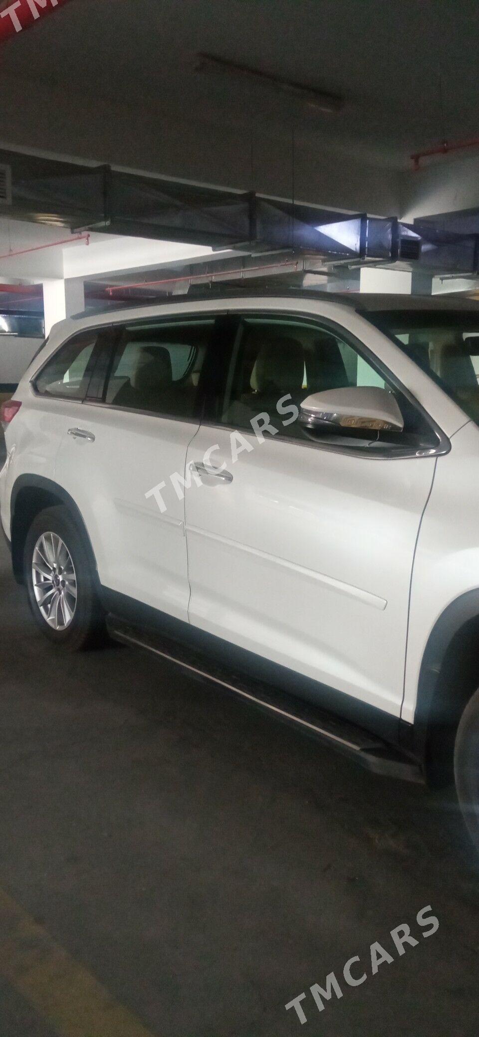 Toyota Highlander 2019 - 460 000 TMT - Aşgabat - img 10