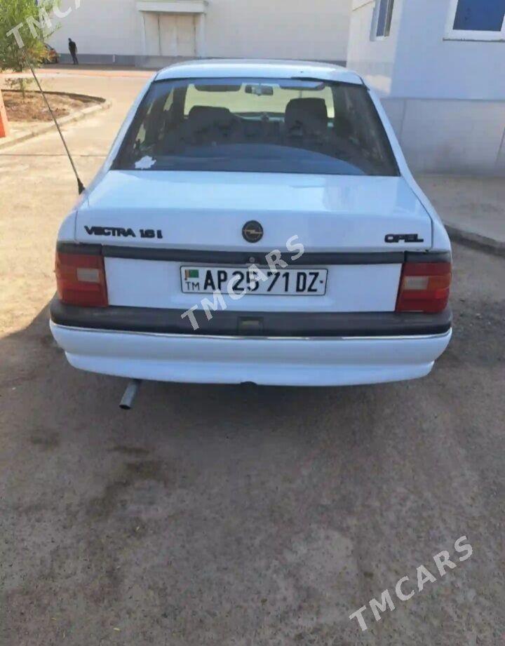 Opel Vectra 1993 - 32 000 TMT - Кёнеургенч - img 3