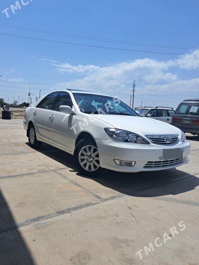 Toyota Camry 2003 - 165 000 TMT - Байрамали - img 4