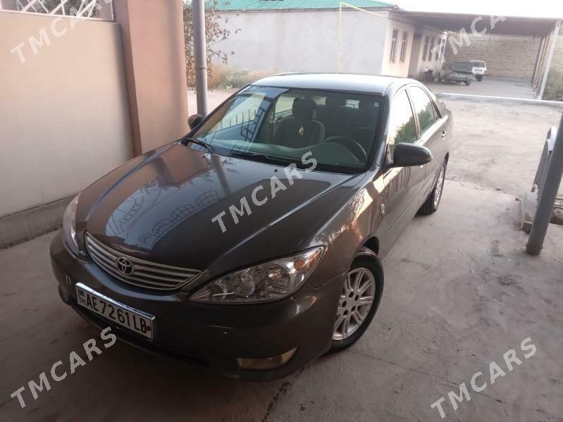 Toyota Camry 2005 - 135 000 TMT - Саят - img 3