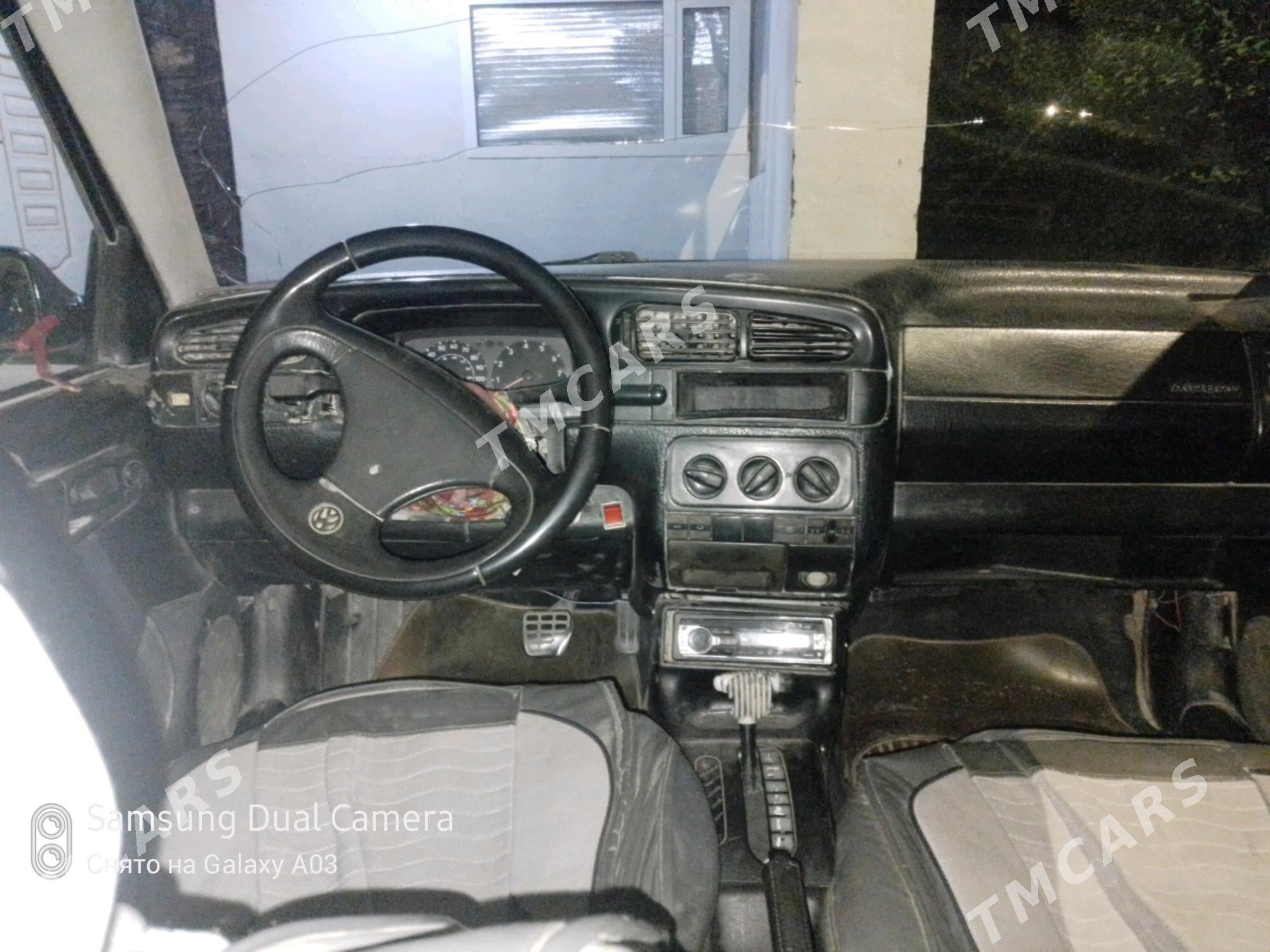 Volkswagen Amarok 1993 - 16 000 TMT - Сейди - img 5