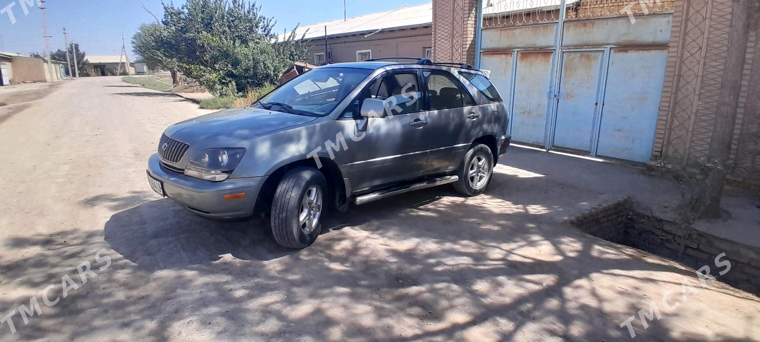 Lexus RX 300 2000 - 125 000 TMT - Халач - img 3