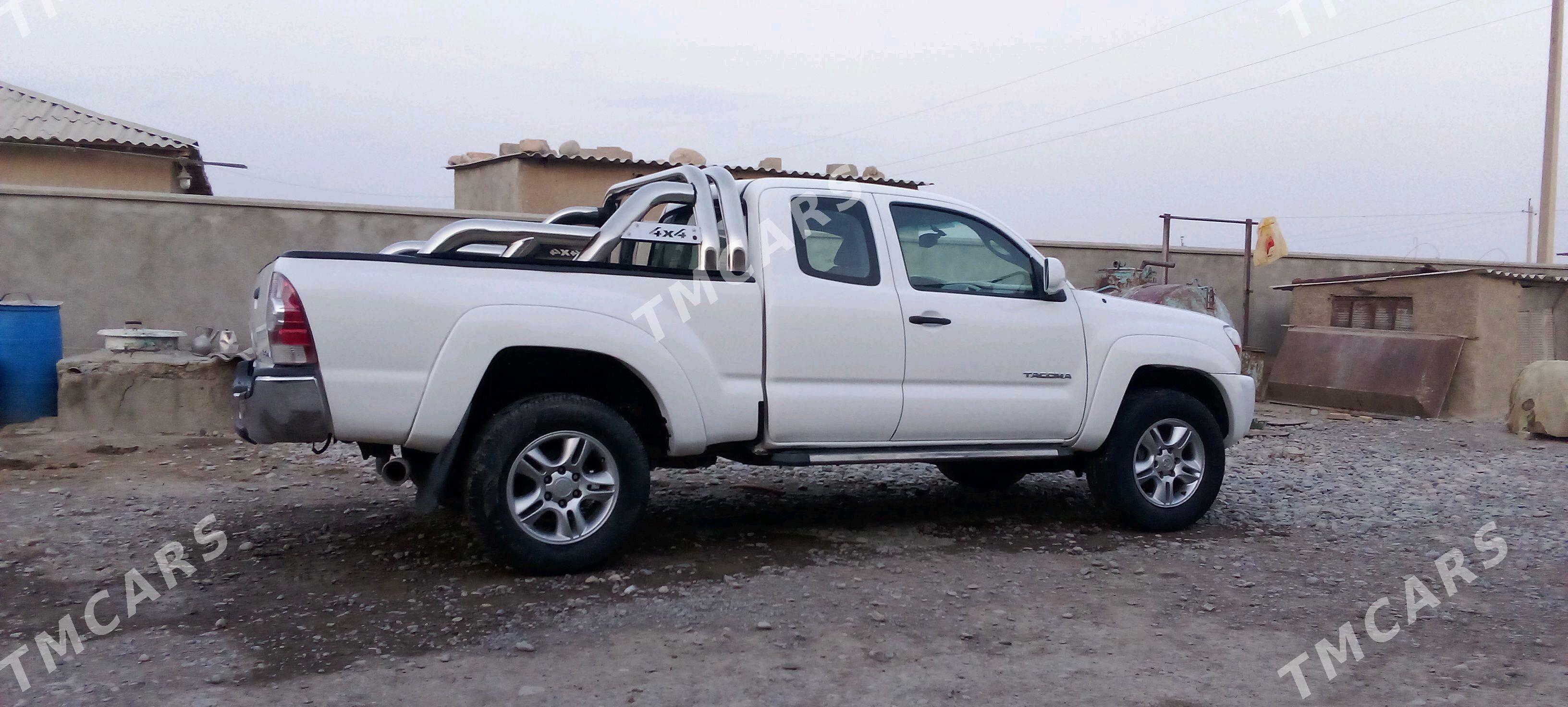 Toyota Tacoma 2010 - 160 000 TMT - Kaka - img 3